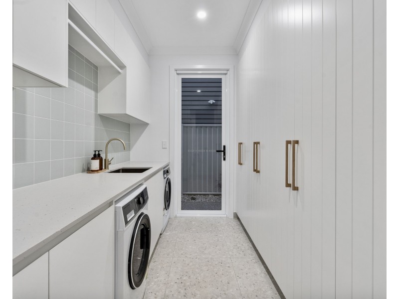 2 Ray Street, Cleveland QLD 4163