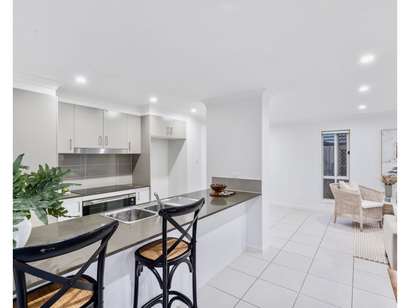 4 Harrington Boulevard, Thornlands QLD 4164