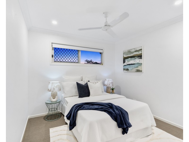 4 Harrington Boulevard, Thornlands QLD 4164