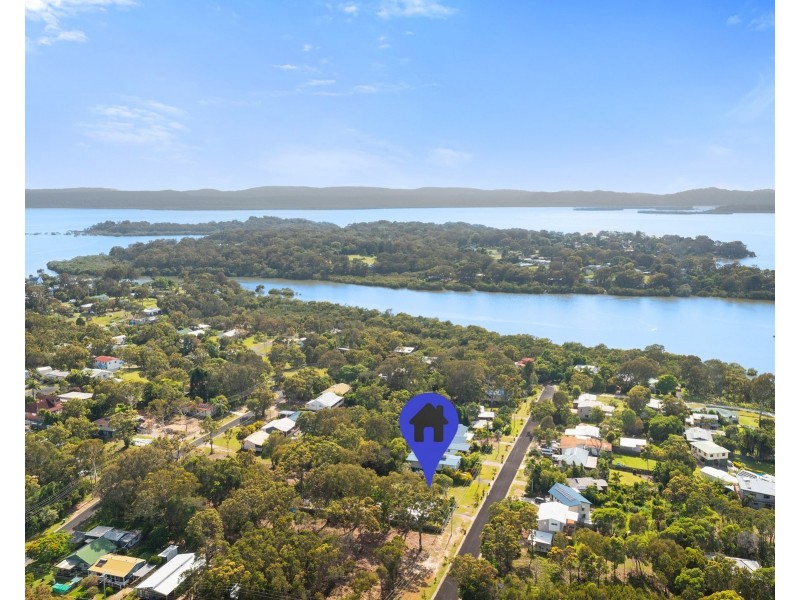 61 Eastbourne Terrace, Macleay Island QLD 4184