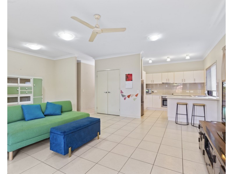 1/7 Lilly Lane, Birkdale QLD 4159