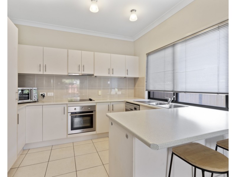 1/7 Lilly Lane, Birkdale QLD 4159