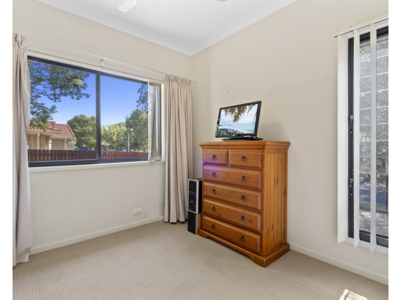 1/7 Lilly Lane, Birkdale QLD 4159