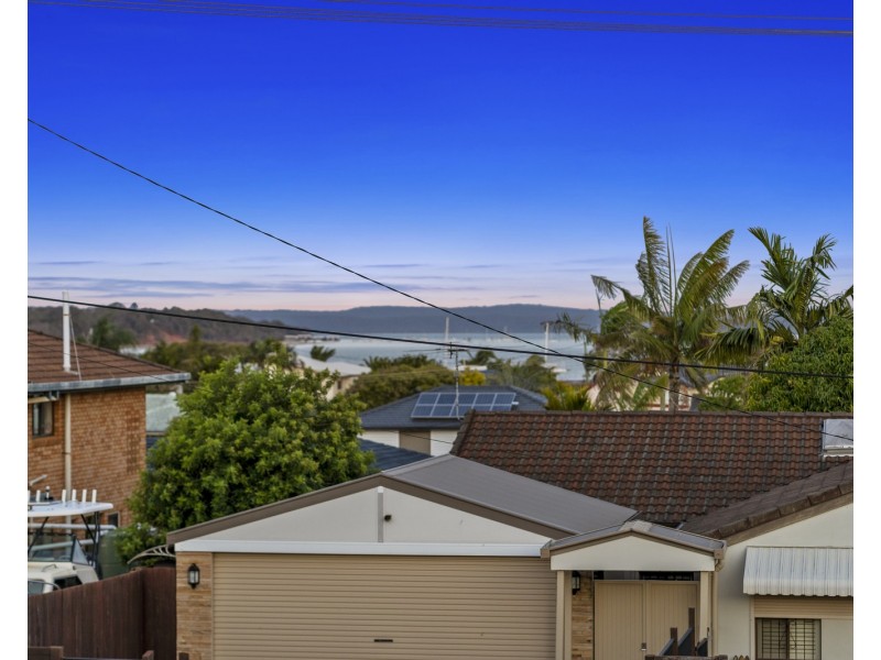 8 Yarran Street, Victoria Point QLD 4165