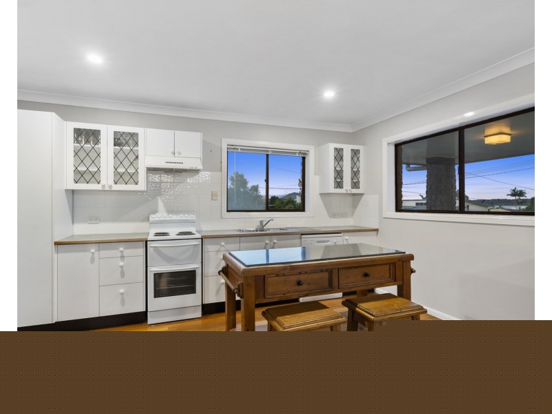 8 Yarran Street, Victoria Point QLD 4165