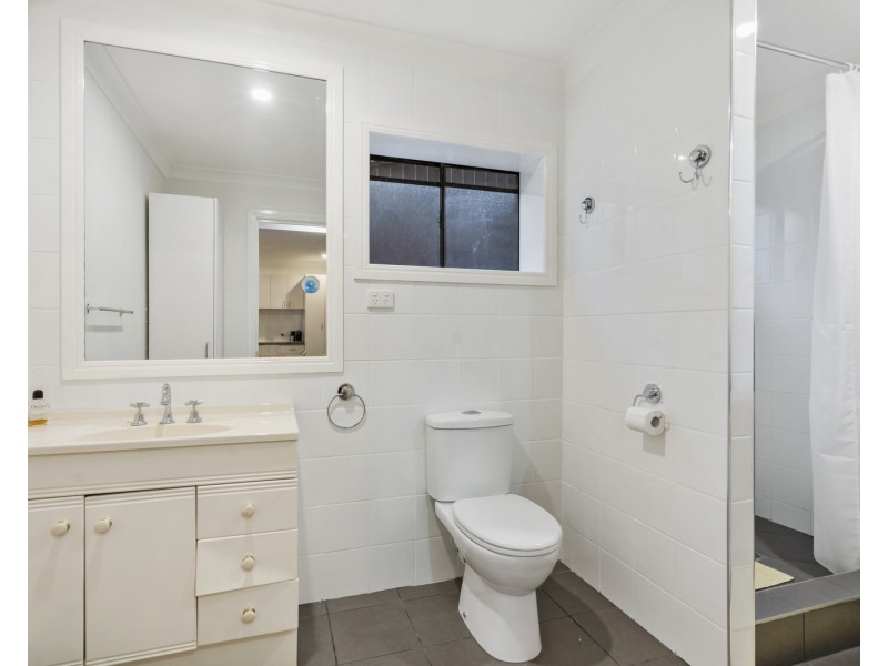 8 Yarran Street, Victoria Point QLD 4165