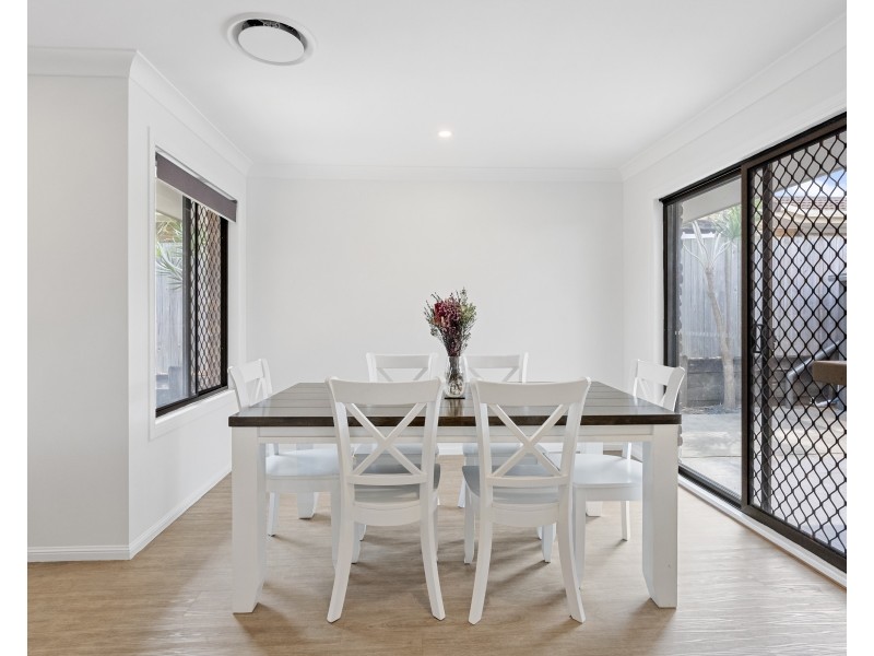 40 Scanlen Crescent, Wynnum West QLD 4178