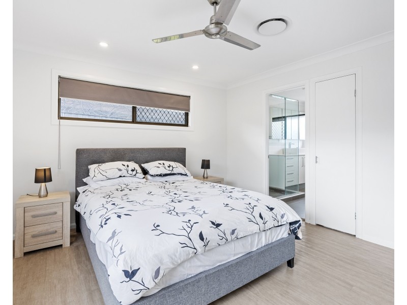 40 Scanlen Crescent, Wynnum West QLD 4178
