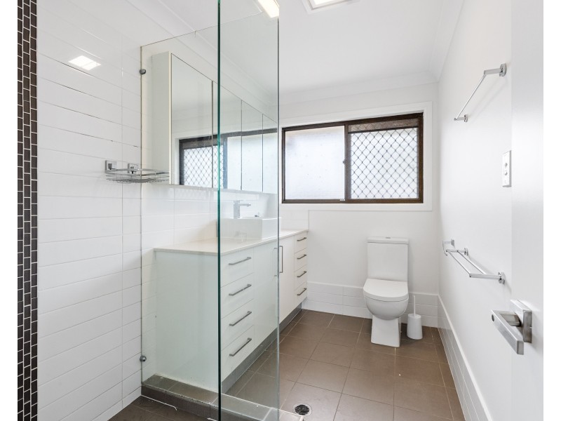 40 Scanlen Crescent, Wynnum West QLD 4178