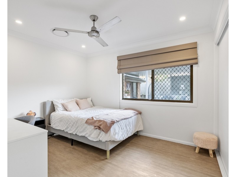 40 Scanlen Crescent, Wynnum West QLD 4178