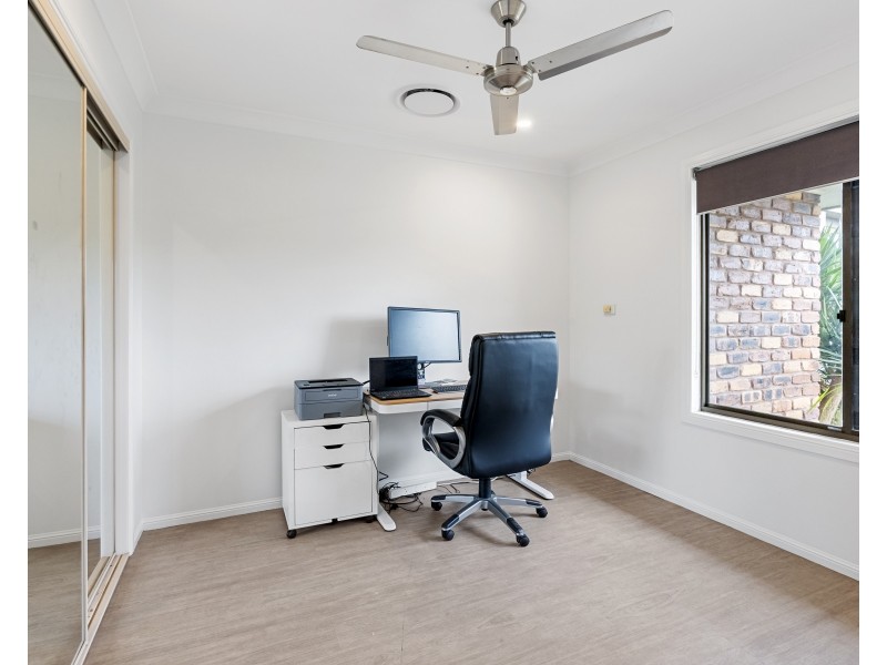 40 Scanlen Crescent, Wynnum West QLD 4178