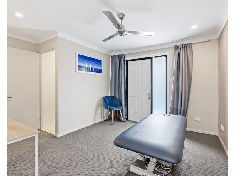 40 Scanlen Crescent, Wynnum West QLD 4178