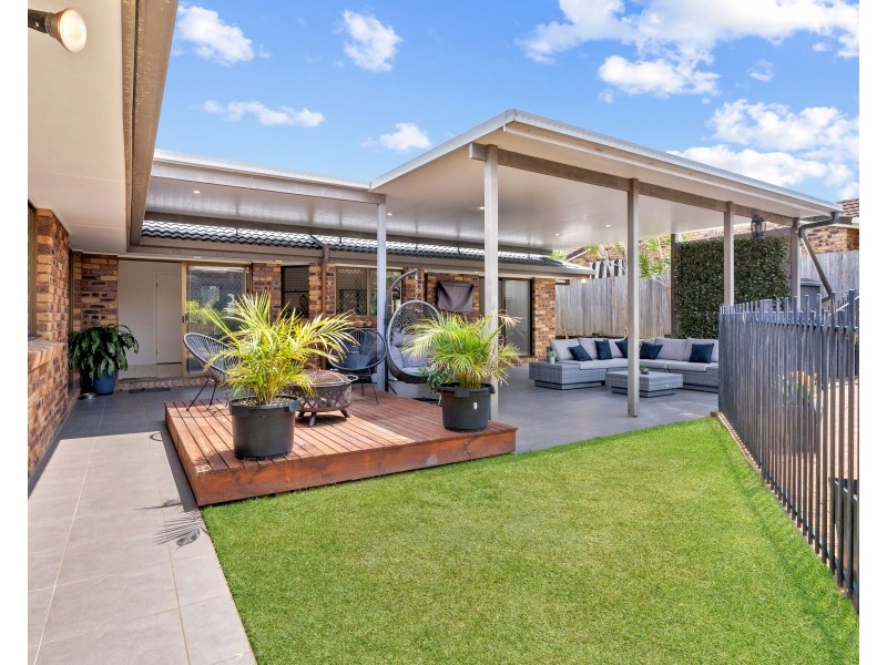 40 Scanlen Crescent, Wynnum West QLD 4178