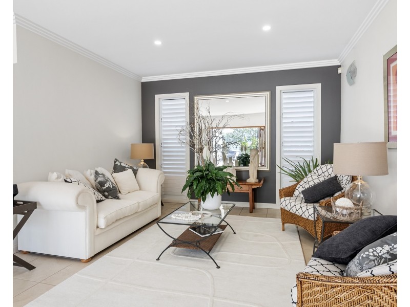 14 Bartlett Terrace, Redland Bay QLD 4165