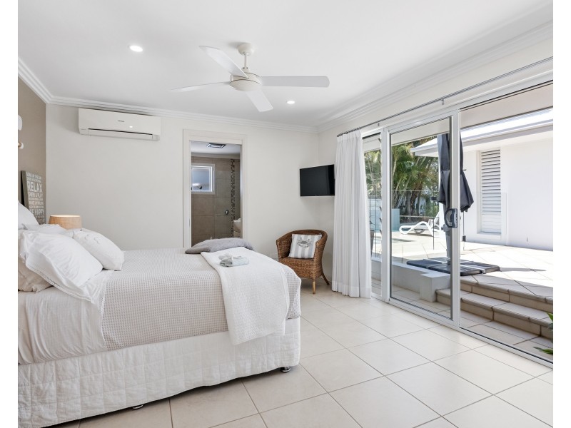 14 Bartlett Terrace, Redland Bay QLD 4165