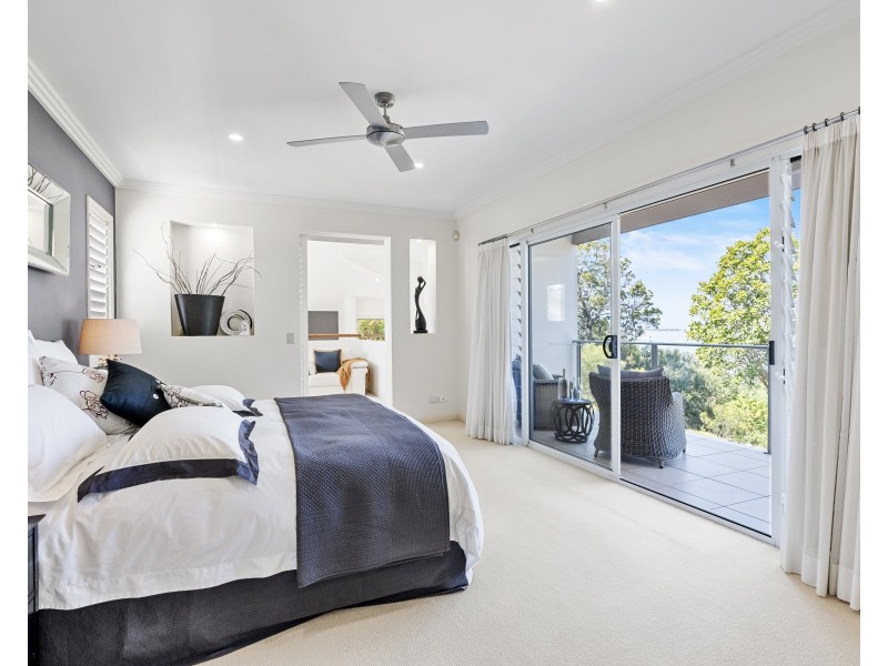 14 Bartlett Terrace, Redland Bay QLD 4165