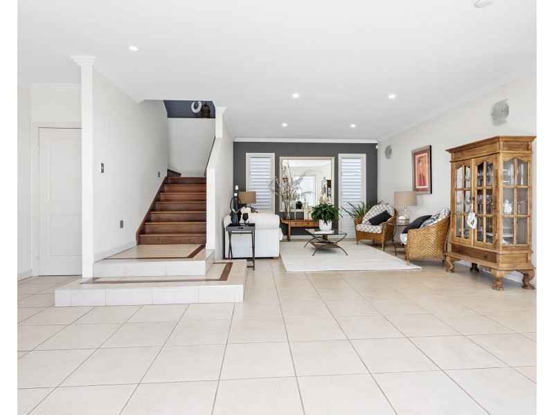 14 Bartlett Terrace, Redland Bay QLD 4165