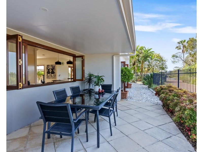 14 Bartlett Terrace, Redland Bay QLD 4165