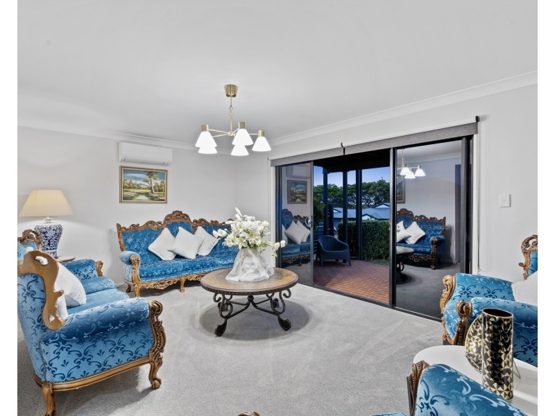 5 Brampton Close, Redland Bay QLD 4165