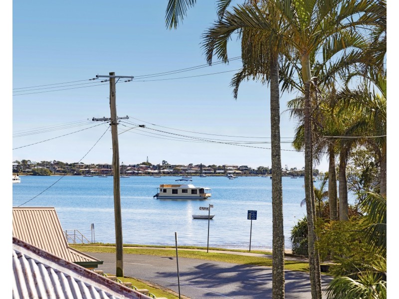 15 Wilson Street, Victoria Point QLD 4165