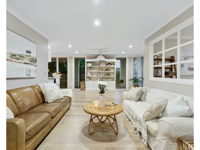 15 Wilson Street, Victoria Point QLD 4165