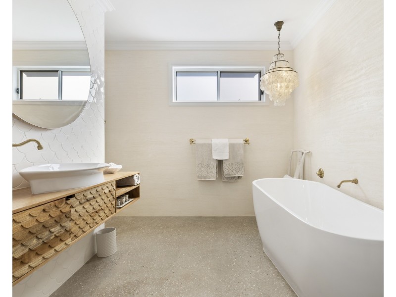 15 Wilson Street, Victoria Point QLD 4165