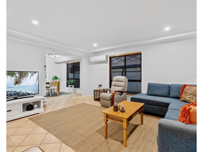 34 Torquay Road, Redland Bay QLD 4165