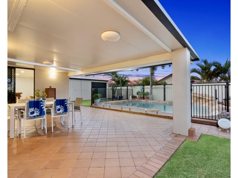 34 Torquay Road, Redland Bay QLD 4165