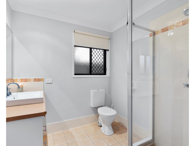 34 Torquay Road, Redland Bay QLD 4165