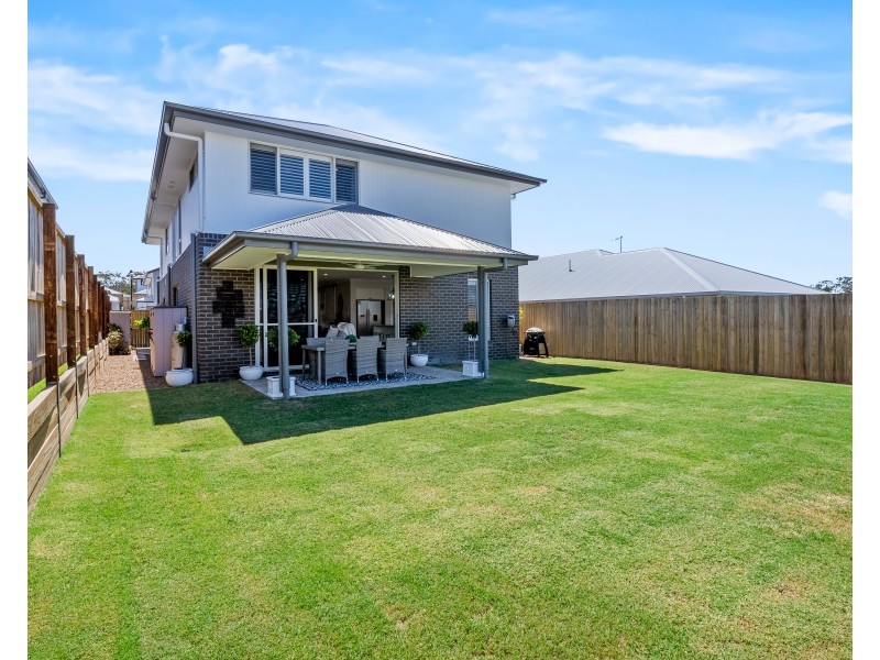 6 Greenside Street, Victoria Point QLD 4165