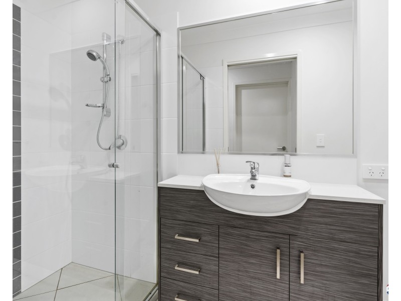 5/41-45 Benfer Road, Victoria Point QLD 4165