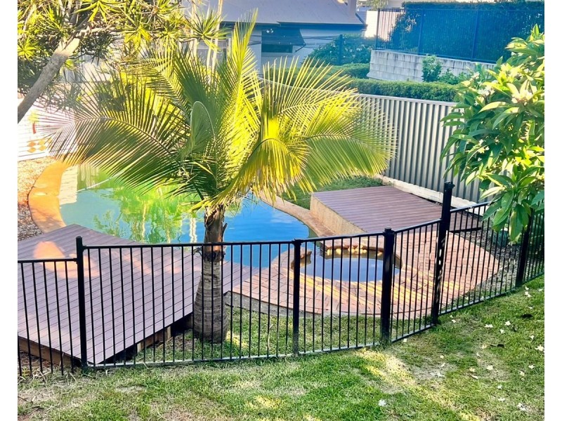 345 Main Road, Wellington Point QLD 4160