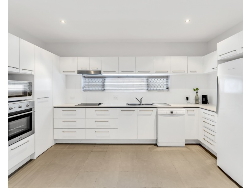 4/10-16 Salisbury Street, Redland Bay QLD 4165