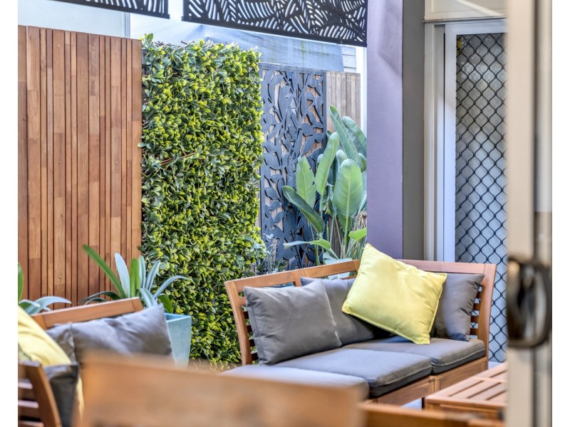 4/10-16 Salisbury Street, Redland Bay QLD 4165