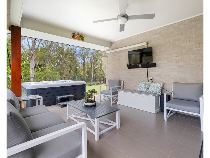 29 Park Edge Place, Redland Bay QLD 4165