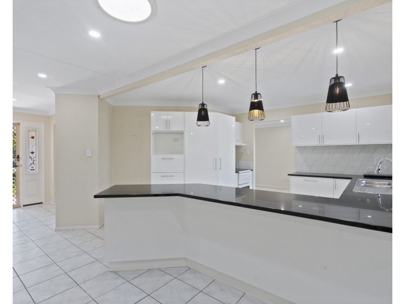 18 Ralph Street, Cleveland QLD 4163