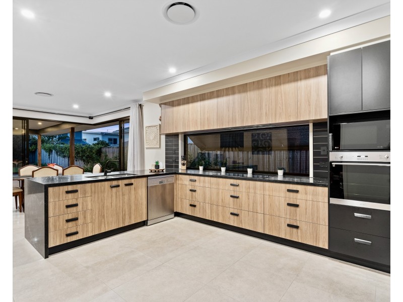 26 Yaroomba Close, Thornlands QLD 4164