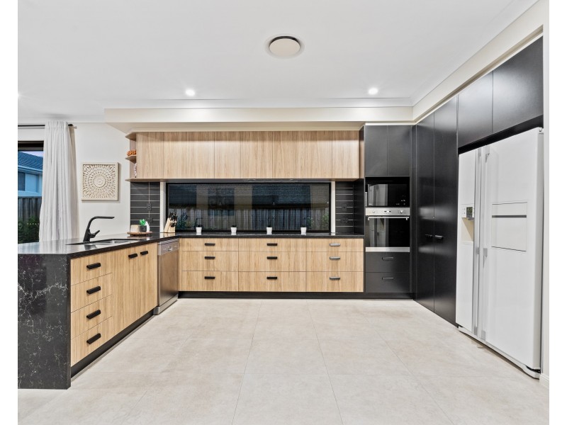 26 Yaroomba Close, Thornlands QLD 4164