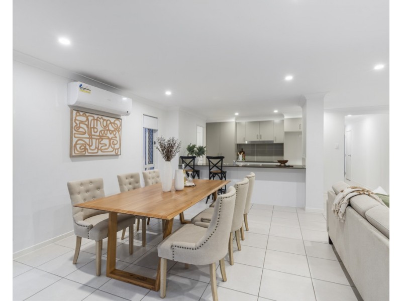 4 Harrington Boulevard, Thornlands QLD 4164