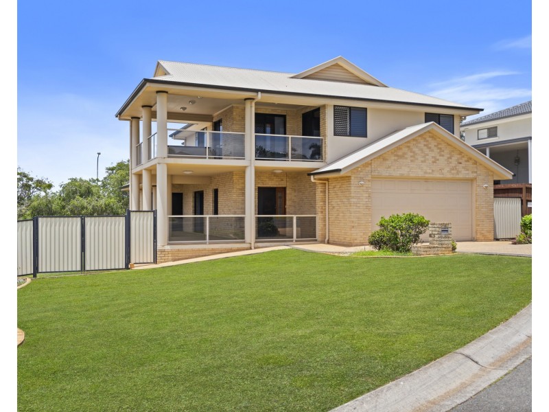32 Daydream Street, Redland Bay QLD 4165