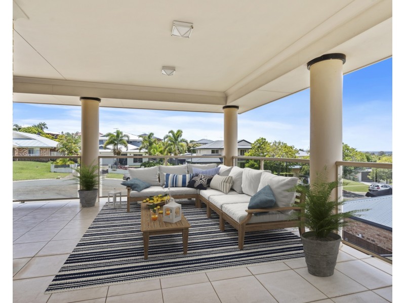 32 Daydream Street, Redland Bay QLD 4165