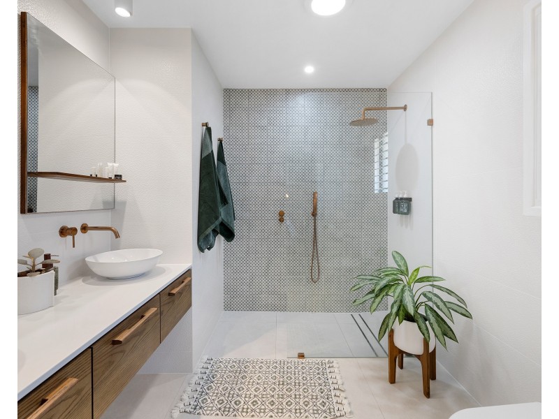 19 Lakefield Drive, Victoria Point QLD 4165