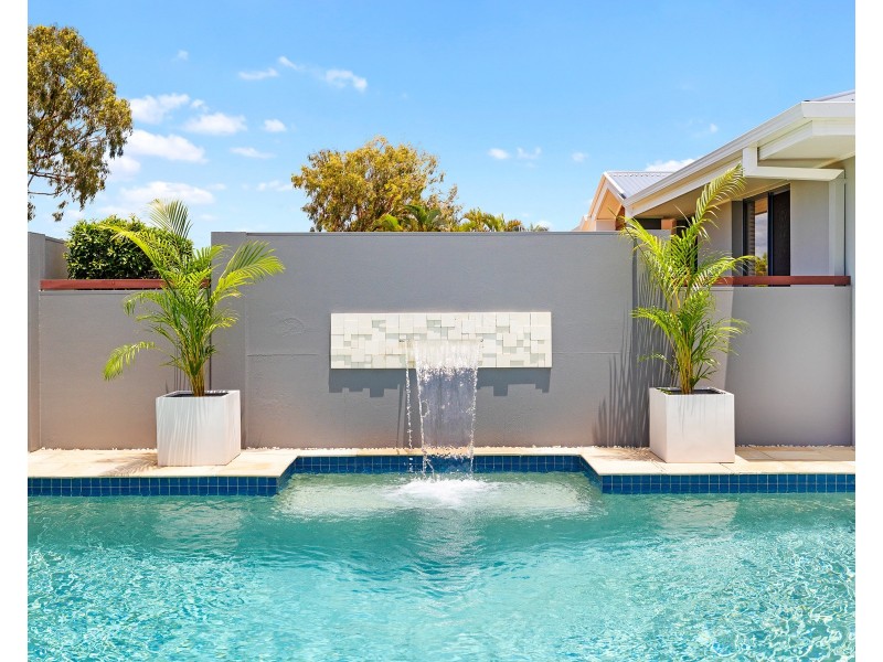 19 Lakefield Drive, Victoria Point QLD 4165