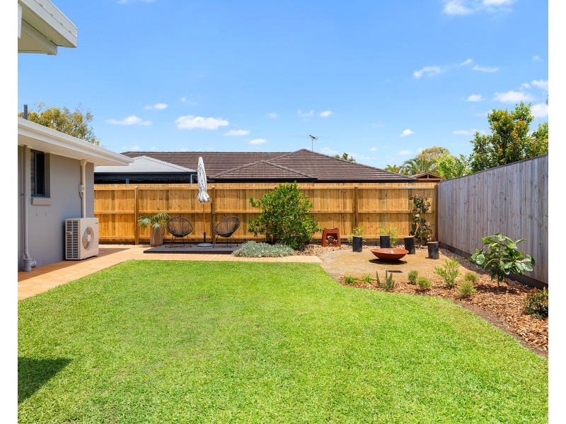 19 Lakefield Drive, Victoria Point QLD 4165