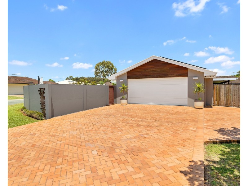 19 Lakefield Drive, Victoria Point QLD 4165