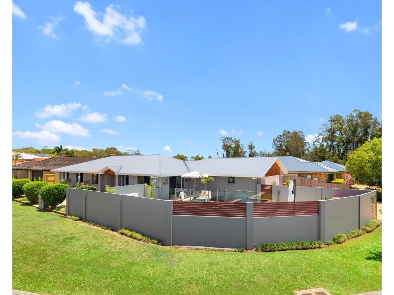 19 Lakefield Drive, Victoria Point QLD 4165