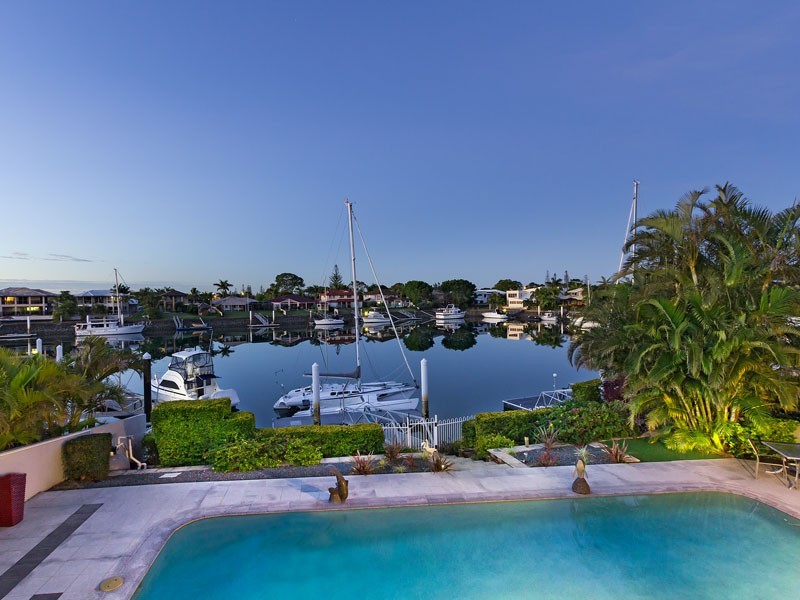 15 MARTINGALE COURT, Raby Bay QLD 4163