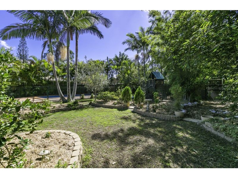 16 Prescoter Drive, Victoria Point QLD 4165