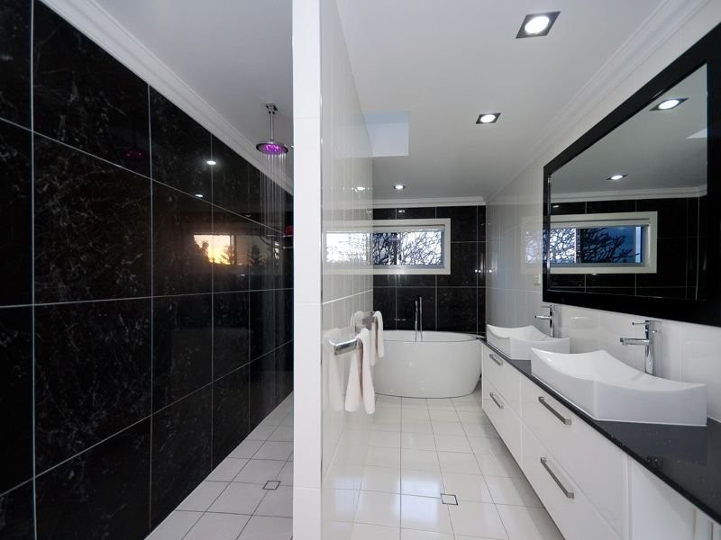 12 Wellesley Street, Wellington Point QLD 4160