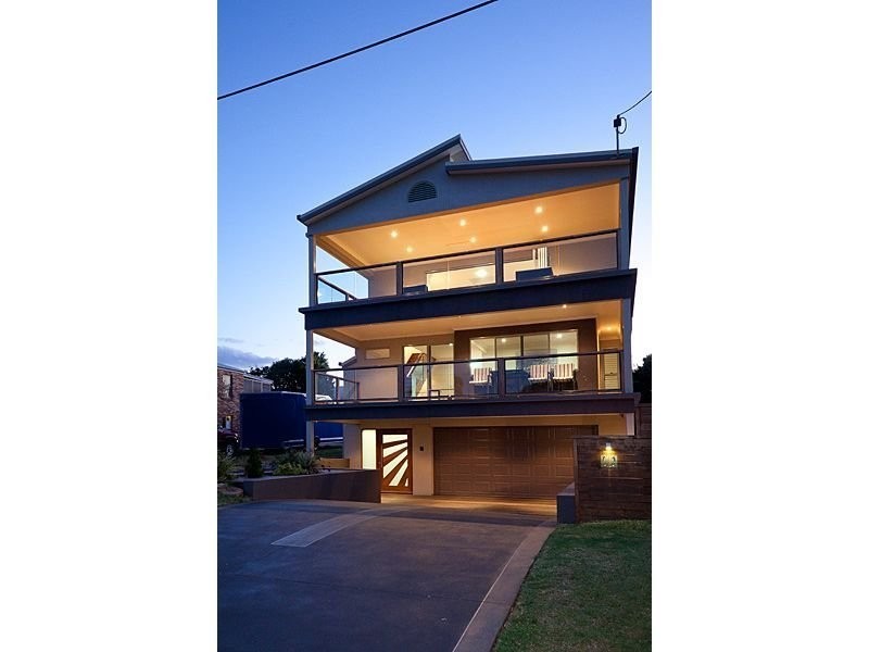 12 Wellesley Street, Wellington Point QLD 4160